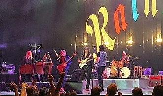 Ritchie Blackmore's Rainbow cover